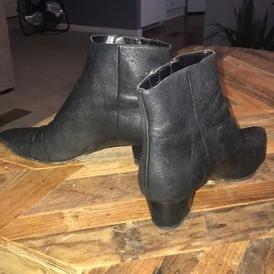 Nine West Shoes - Black Leather Nine West Pointy Toe Booties Nine West Shoes - Black Leather Nine West Pointy Toe Booties